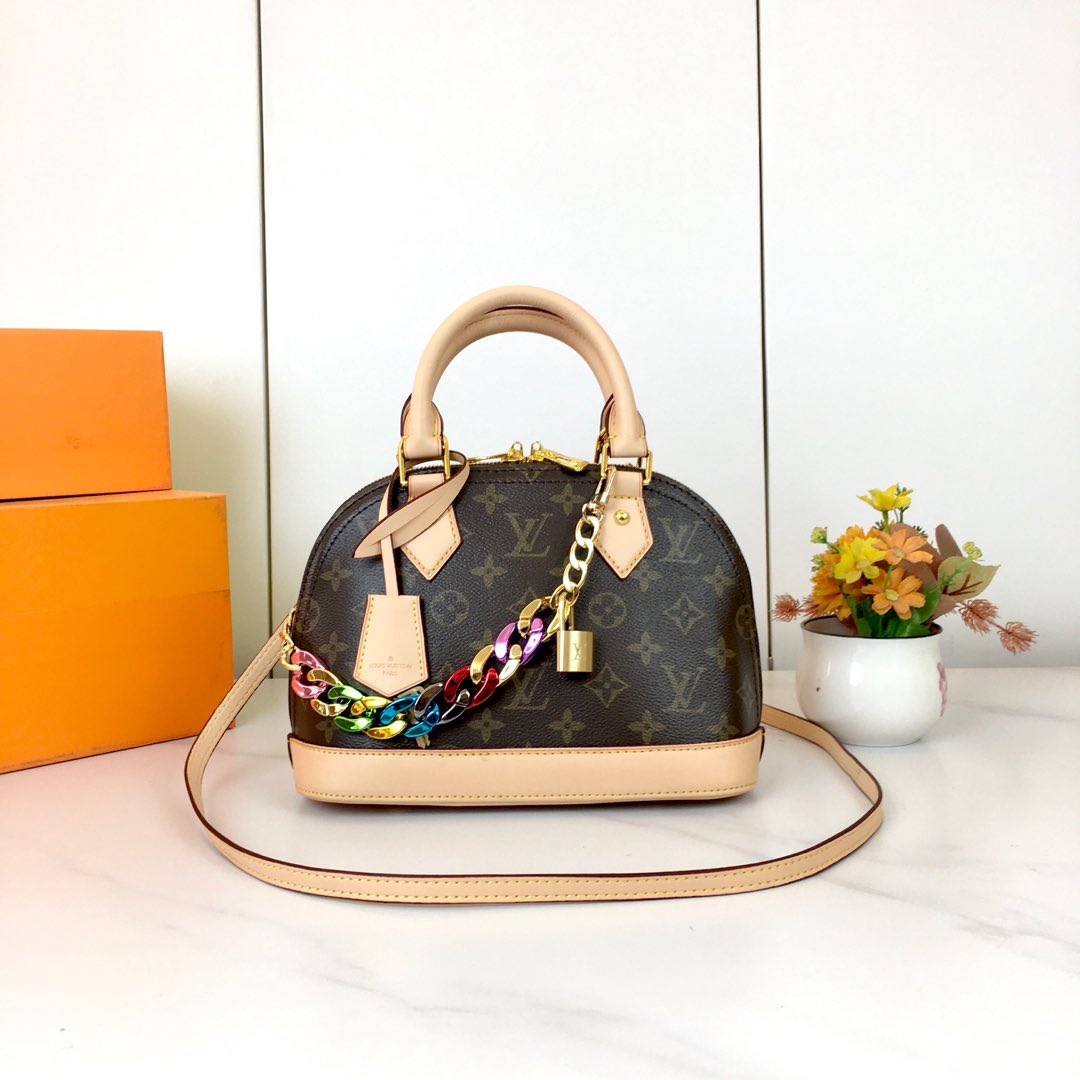 LV bag 486